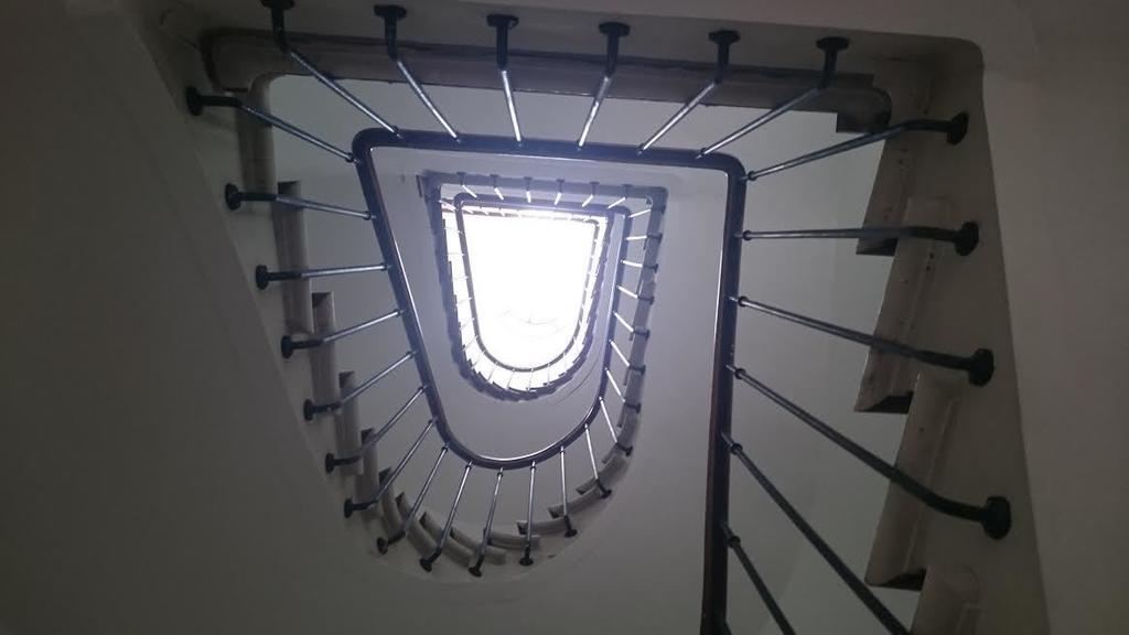 Maison De Ville Bed & Breakfast Magny en Vexin Bagian luar foto