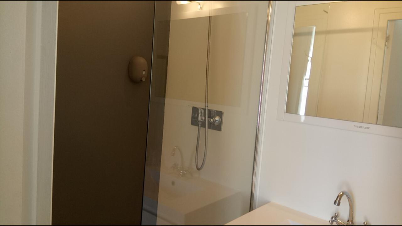 Maison De Ville Bed & Breakfast Magny en Vexin Bagian luar foto